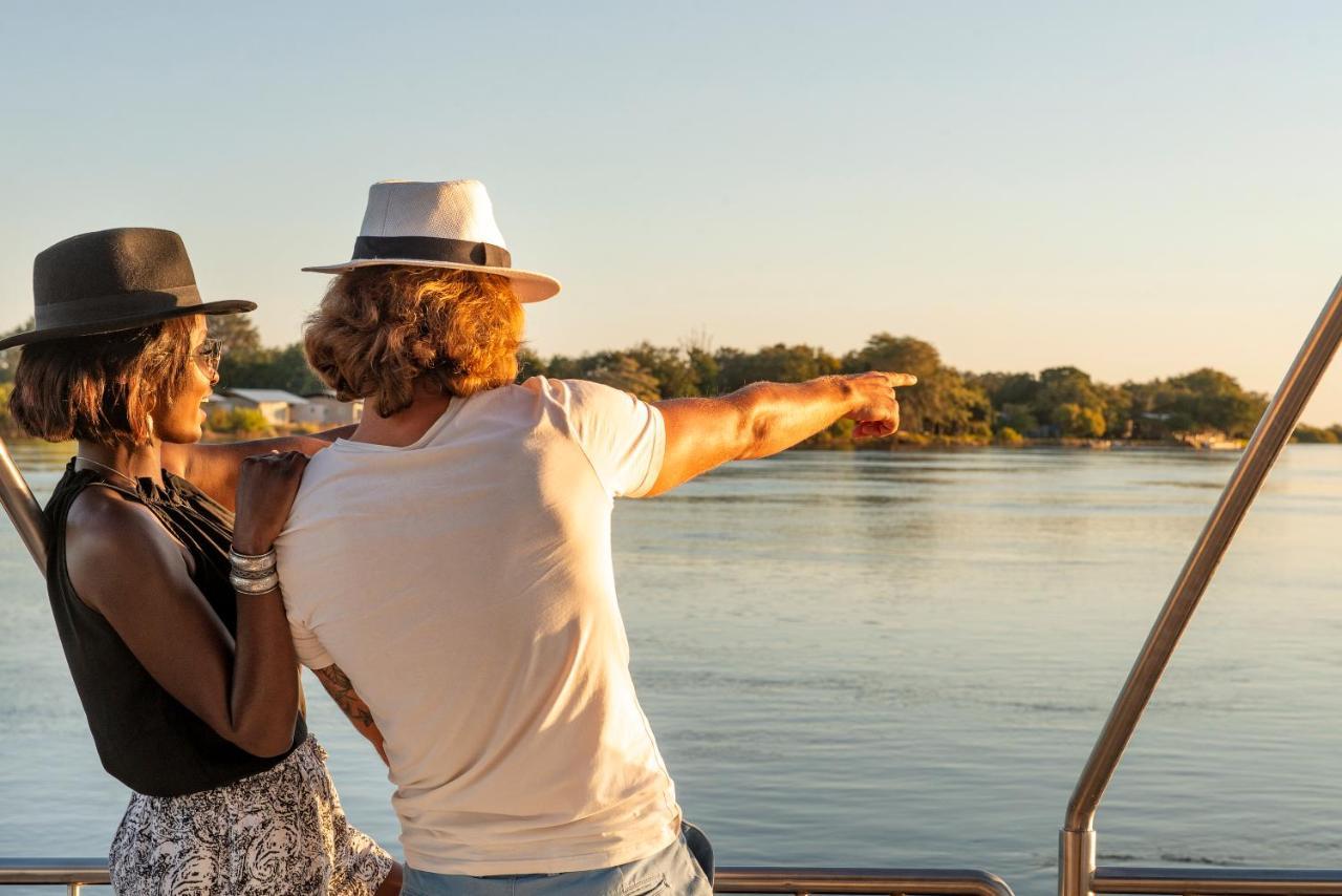 ホテル Zambezi Mubala Camp カティマ・ムリロ エクステリア 写真